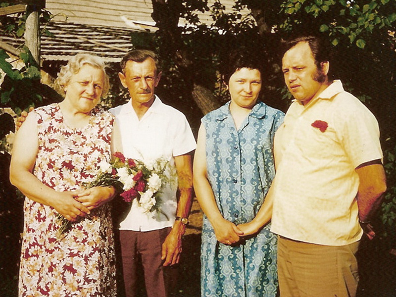 1978. Szüleim és nagyszüleim